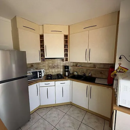 T3, 6 Pers, Bbq, Terrasse, Parking, A Prox. - Fr-1-81-397 *